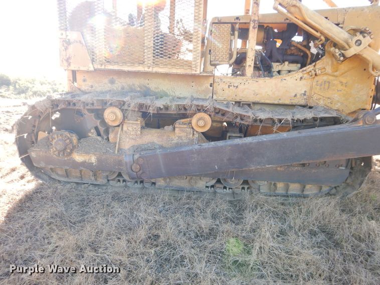 image for item DM0662 1964 Allis-Chalmers HD-21  dozer