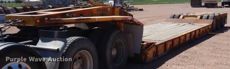 image for item DM5250 1990 Trail King  lowboy equipment trailer