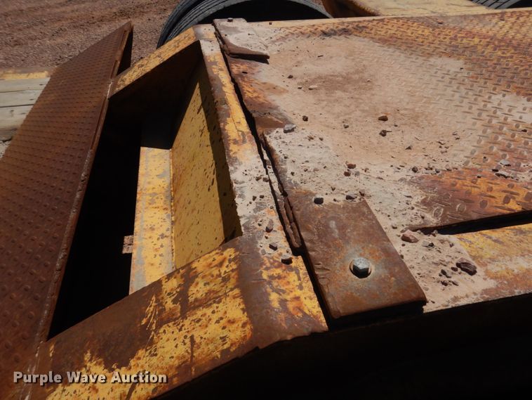 image for item DM5250 1990 Trail King  lowboy equipment trailer