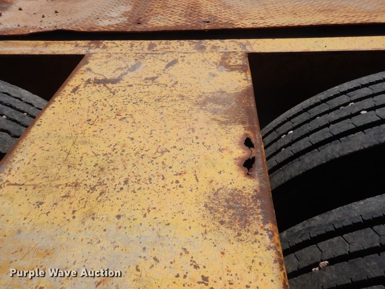 image for item DM5250 1990 Trail King  lowboy equipment trailer