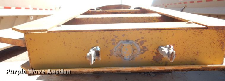 image for item DM5250 1990 Trail King  lowboy equipment trailer