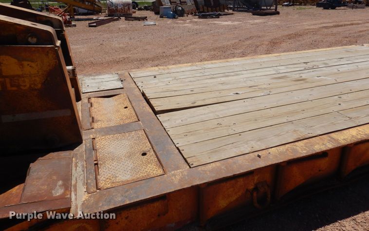 image for item DM5250 1990 Trail King  lowboy equipment trailer