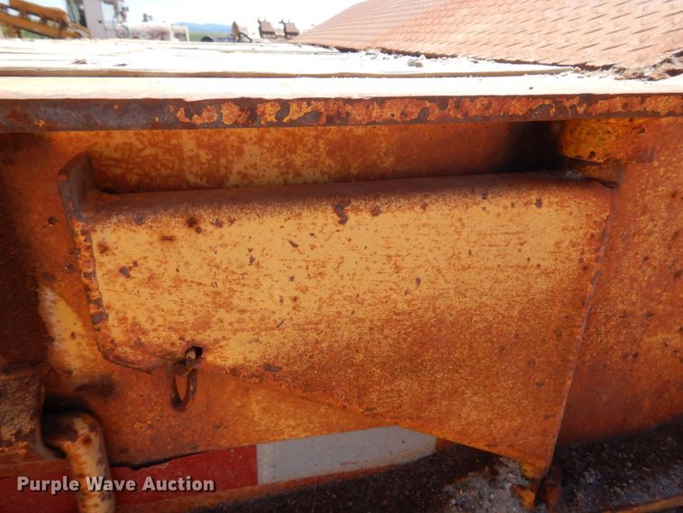 image for item DM5250 1990 Trail King  lowboy equipment trailer