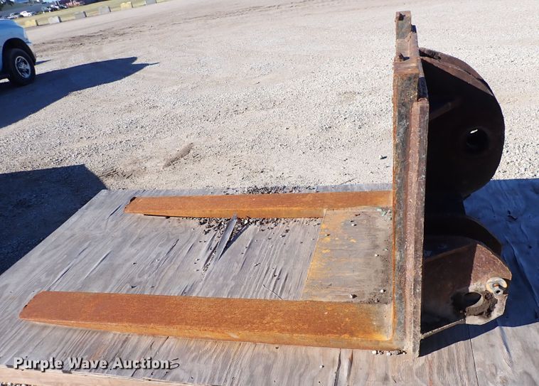 image for item DN2165 67" L wheel loader forks