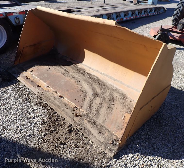 image for item DN2167 102" W loader bucket