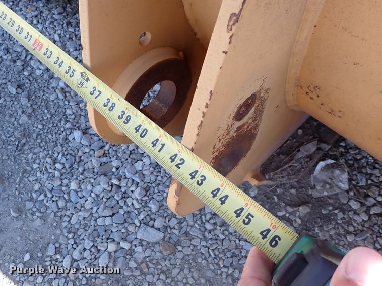 image for item DN2167 102" W loader bucket