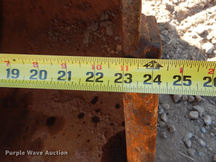 image for item DN6509 2006 Yanmar SV100  mini excavator