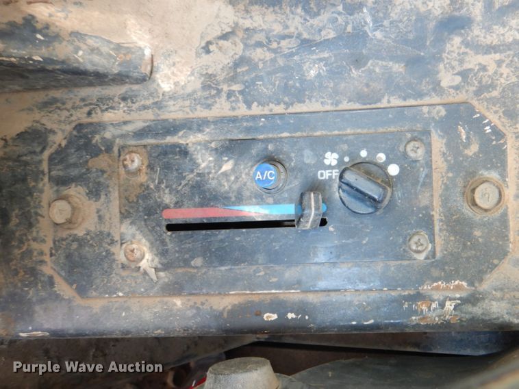 image for item DN6509 2006 Yanmar SV100  mini excavator