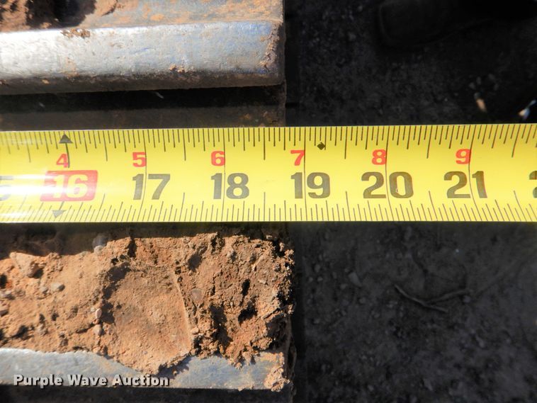 image for item DN6509 2006 Yanmar SV100  mini excavator