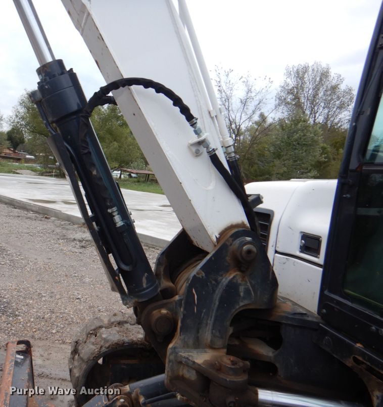 image for item DN6527 2016 Bobcat E85  mini excavator