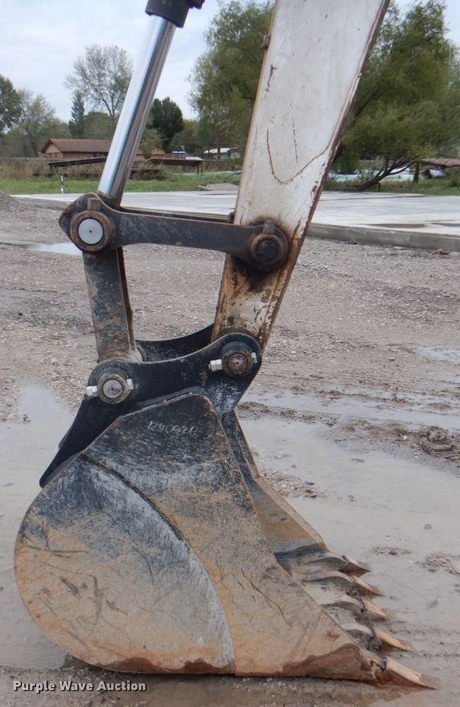 image for item DN6527 2016 Bobcat E85  mini excavator