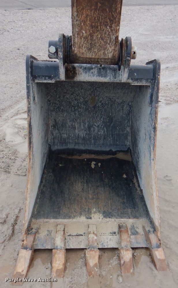 image for item DN6527 2016 Bobcat E85  mini excavator