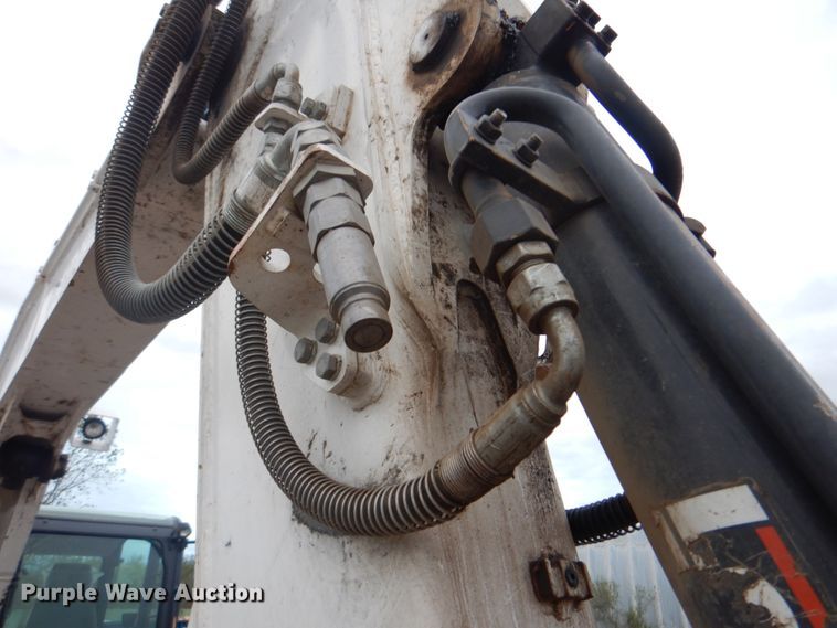 image for item DN6527 2016 Bobcat E85  mini excavator