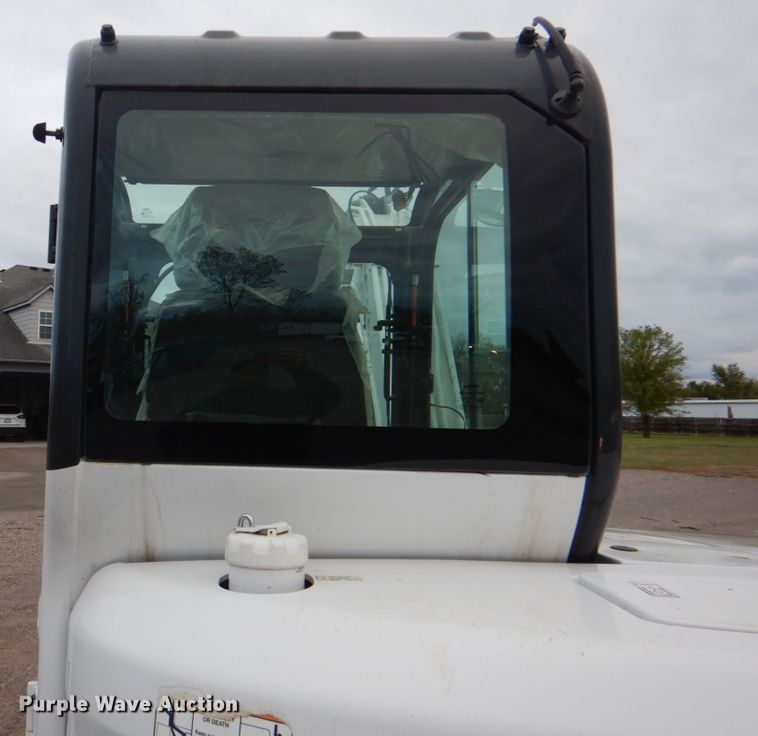 image for item DN6527 2016 Bobcat E85  mini excavator