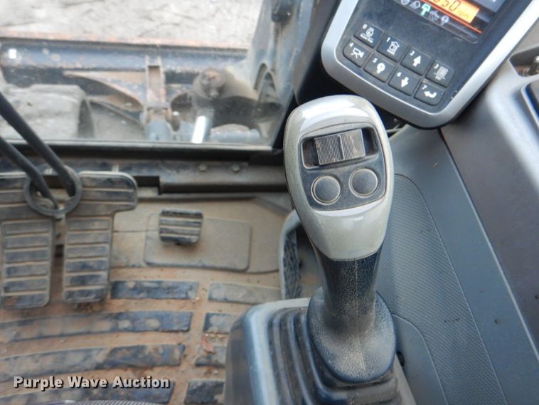 image for item DN6527 2016 Bobcat E85  mini excavator