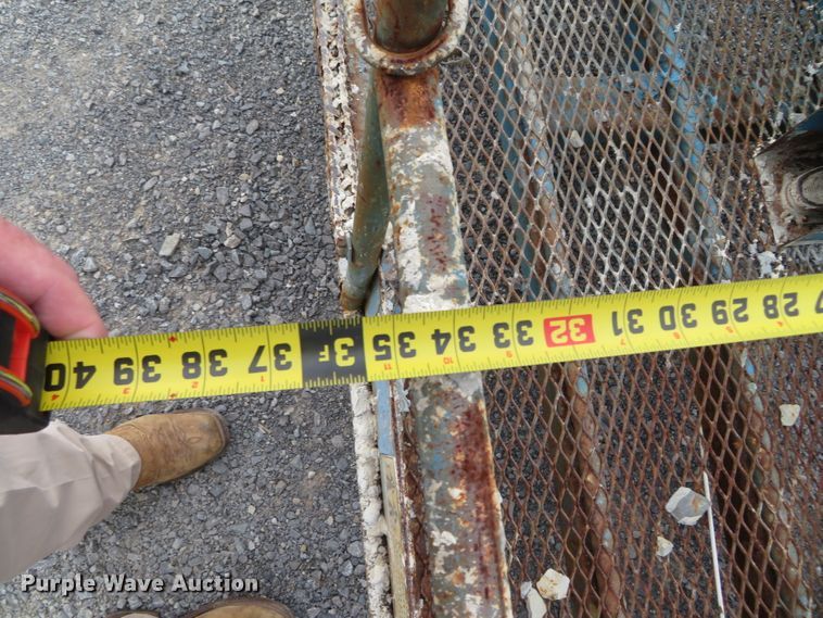 image for item DN7771 1999 Genie S-65  boom lift