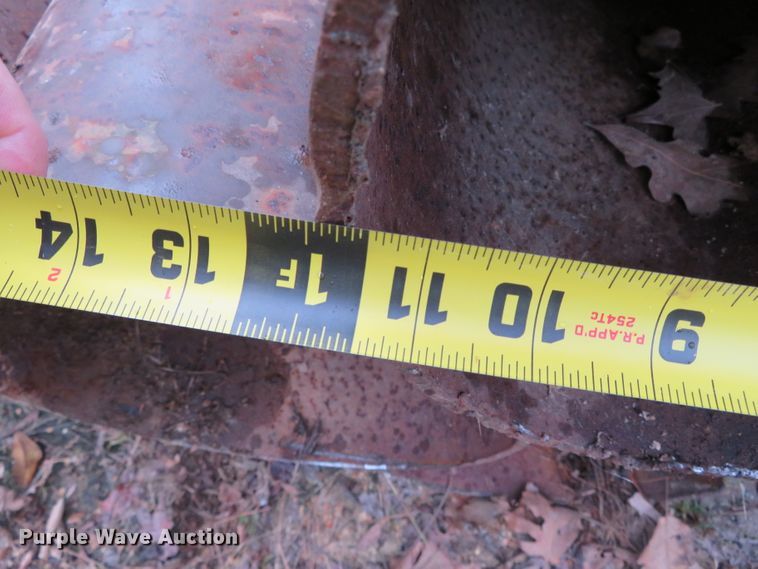 image for item DN7774 Tube piling