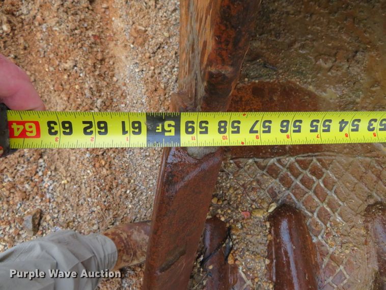 image for item DN7775 2004 Komatsu PC270LC-7L  excavator