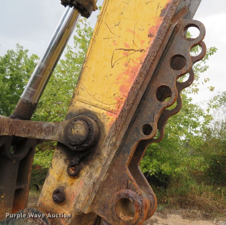 image for item DN7775 2004 Komatsu PC270LC-7L  excavator