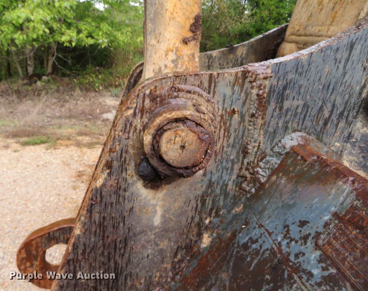 image for item DN7775 2004 Komatsu PC270LC-7L  excavator