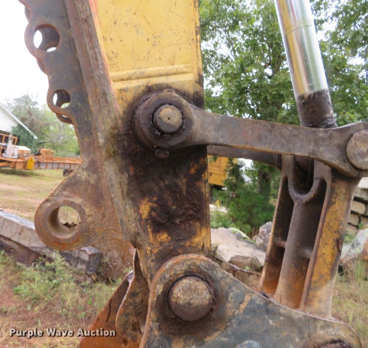 image for item DN7775 2004 Komatsu PC270LC-7L  excavator