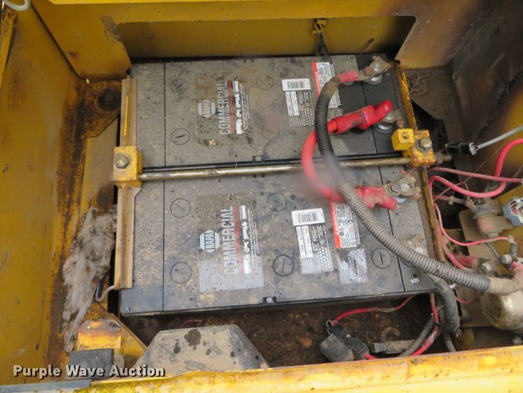 image for item DN7775 2004 Komatsu PC270LC-7L  excavator