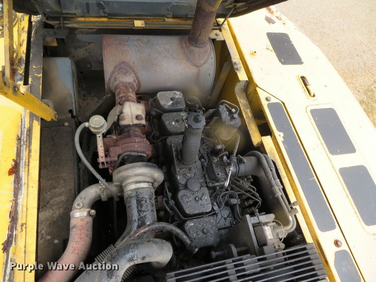 image for item DN7775 2004 Komatsu PC270LC-7L  excavator