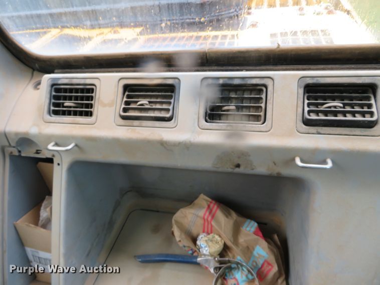 image for item DN7775 2004 Komatsu PC270LC-7L  excavator