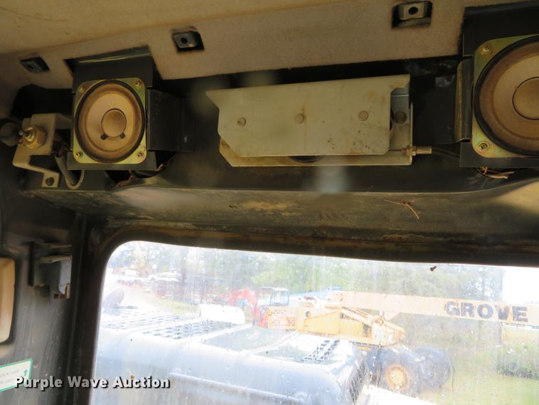 image for item DN7775 2004 Komatsu PC270LC-7L  excavator