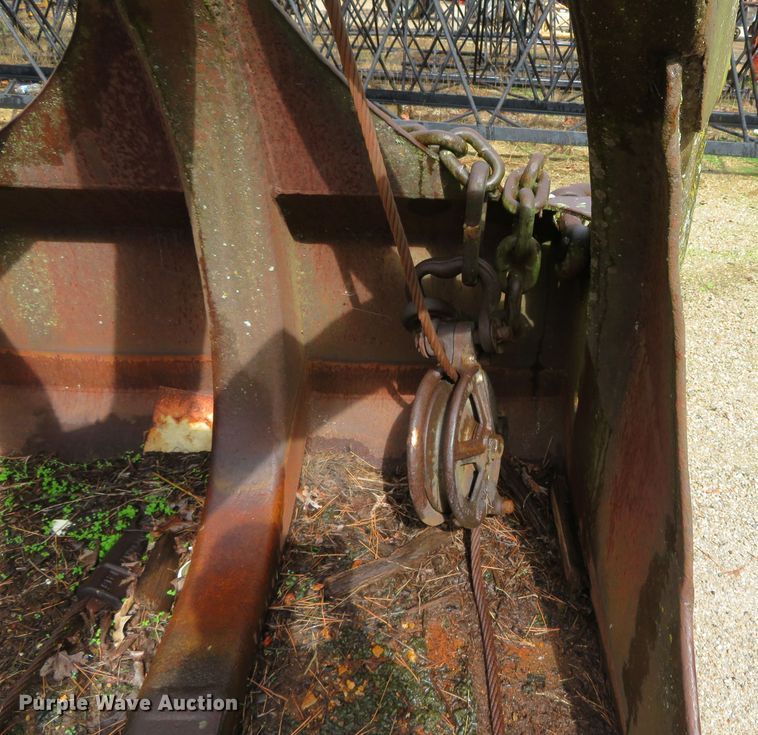 image for item DN7790 Shop built 61" W drag line bucket