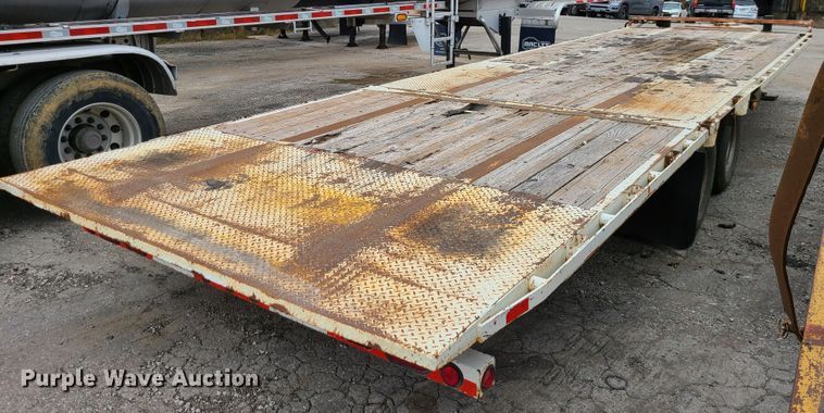 image for item EZ9171 2008 Load Max  equipment trailer