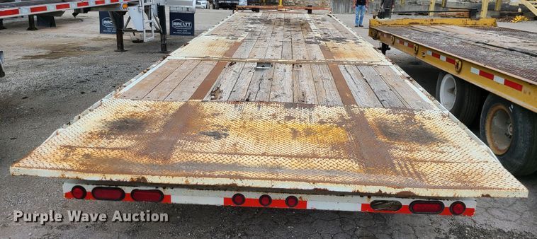 image for item EZ9171 2008 Load Max  equipment trailer
