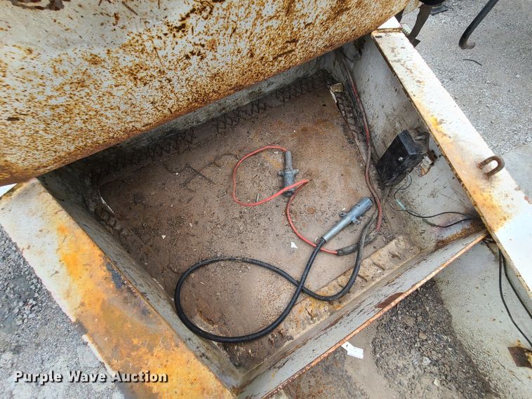 image for item EZ9171 2008 Load Max  equipment trailer