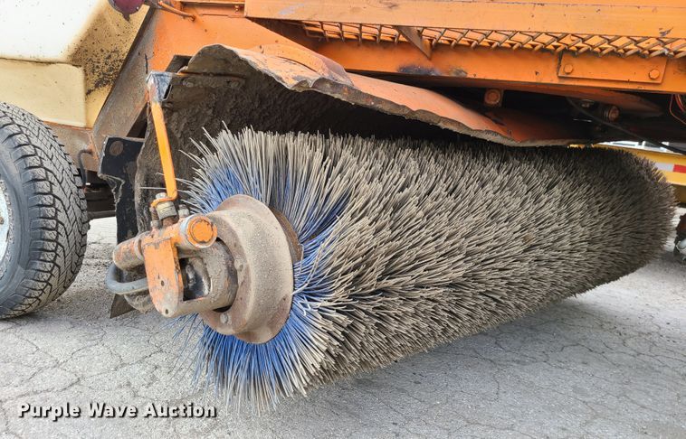 image for item EZ9173 Broce RC350  broom