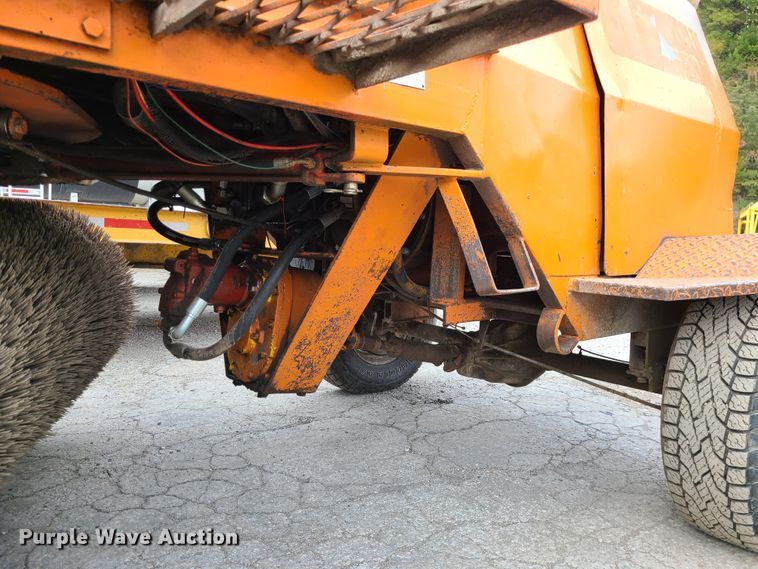 image for item EZ9173 Broce RC350  broom