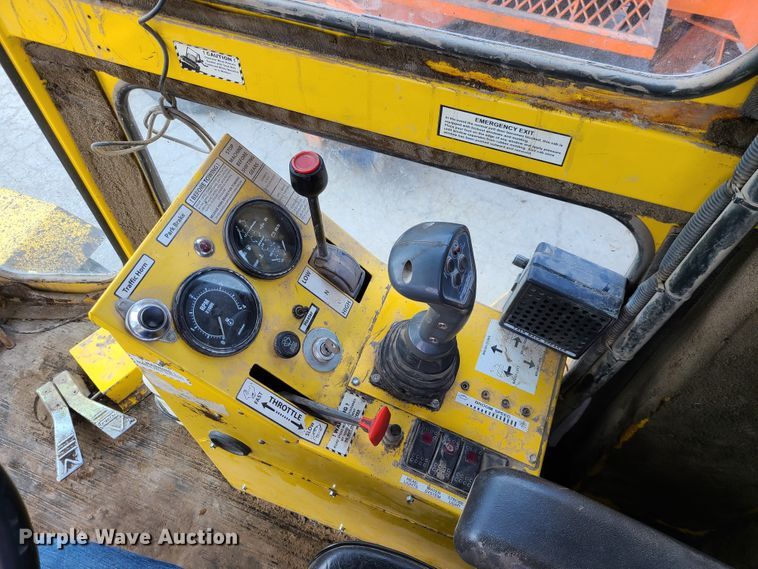 image for item EZ9174 2006 Superior Broom DT80  broom