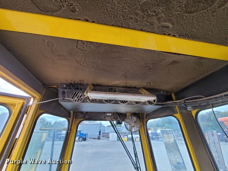 image for item EZ9174 2006 Superior Broom DT80  broom