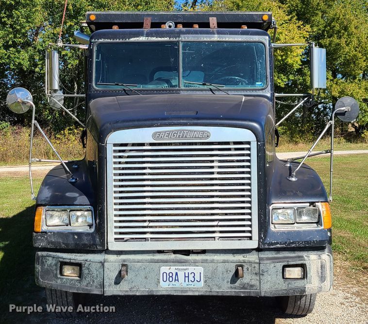image for item EZ9180 1996 Freightliner FLD112  dump truck