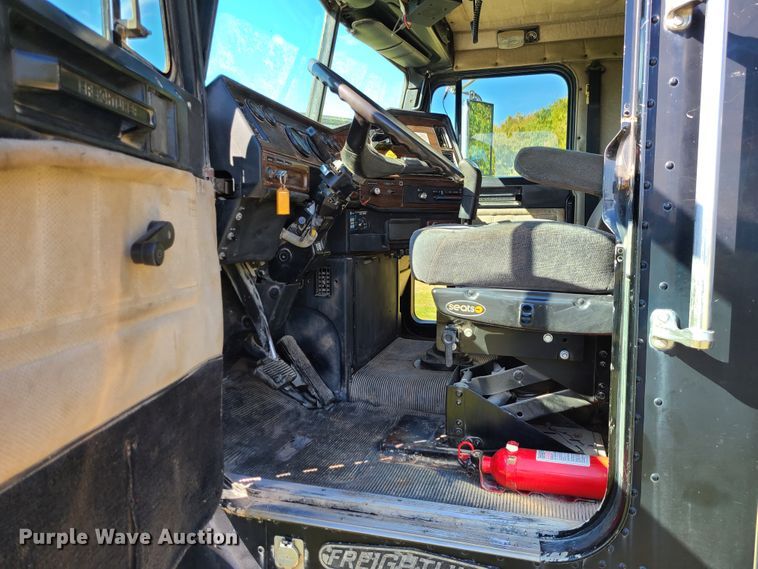 image for item EZ9180 1996 Freightliner FLD112  dump truck