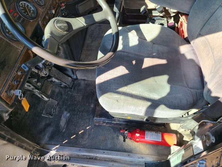 image for item EZ9180 1996 Freightliner FLD112  dump truck