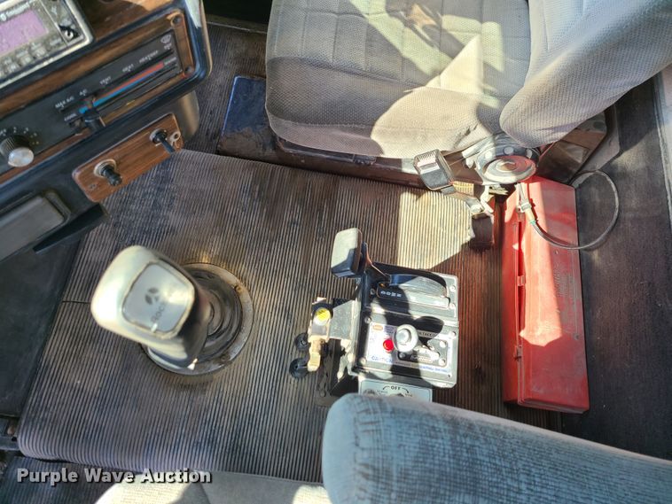 image for item EZ9180 1996 Freightliner FLD112  dump truck