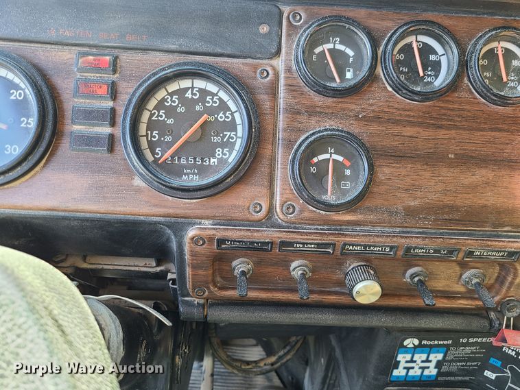 image for item EZ9180 1996 Freightliner FLD112  dump truck