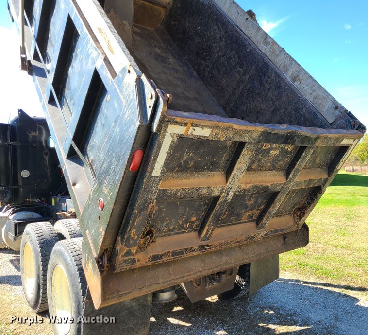 image for item EZ9180 1996 Freightliner FLD112  dump truck