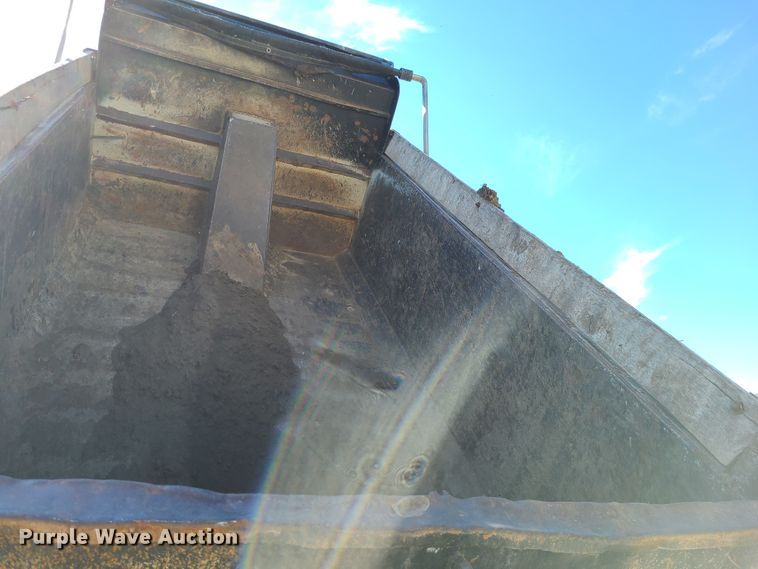 image for item EZ9180 1996 Freightliner FLD112  dump truck