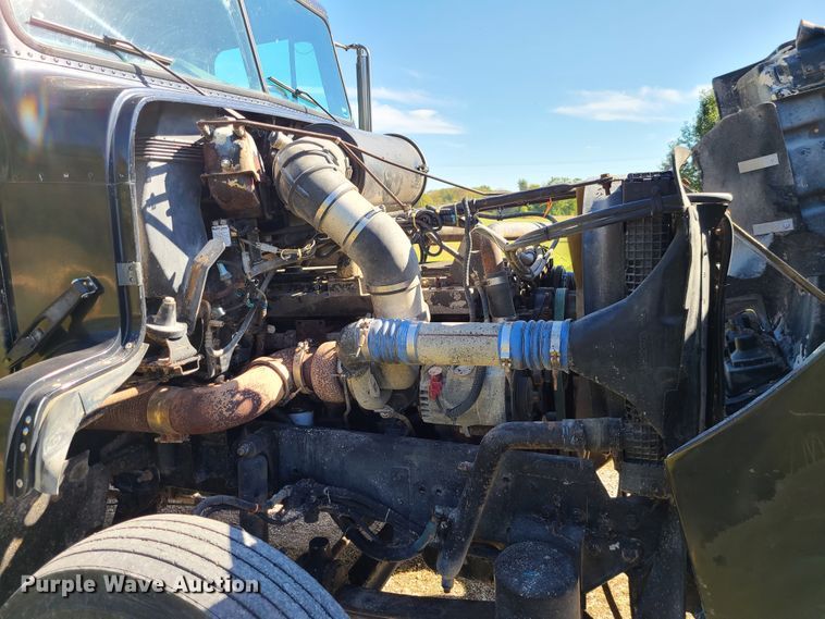 image for item EZ9180 1996 Freightliner FLD112  dump truck