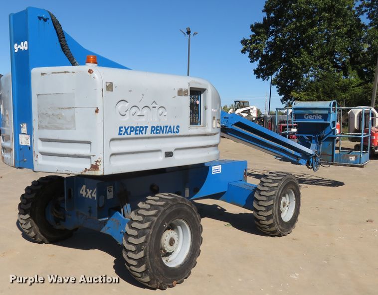 image for item FP9421 1999 Genie S40  boom lift