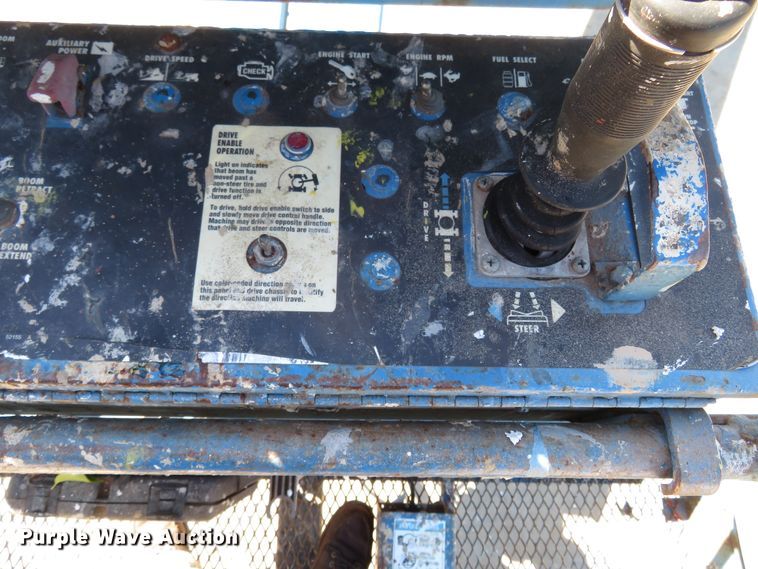 image for item FP9421 1999 Genie S40  boom lift