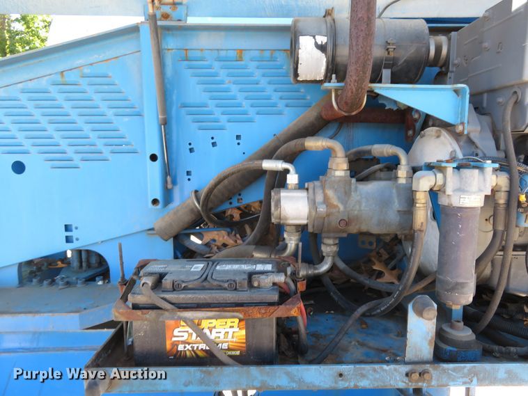 image for item FP9421 1999 Genie S40  boom lift