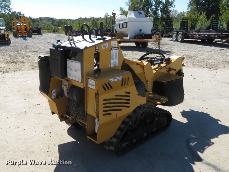 image for item FP9422 2018 Vermeer SC30TX  stump grinder