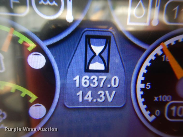 image for item HI9917 2015 Caterpillar 272D2  skid steer loader